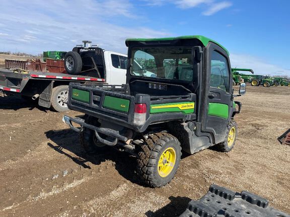 2022 John Deere XUV835R ATV
