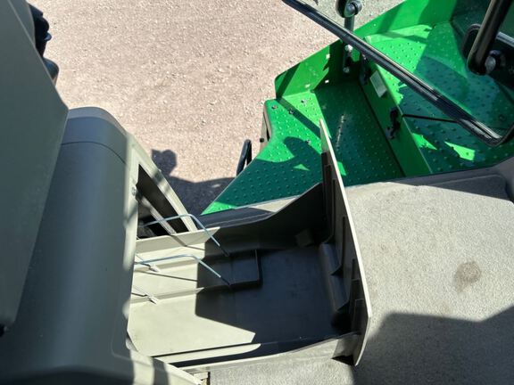 2024 John Deere 9RX 640 Tractor Rubber Track