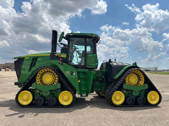 2024 John Deere 9RX 640 Tractor Rubber Track
