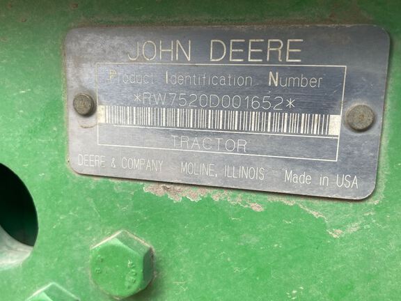 2003 John Deere 7520 Tractor