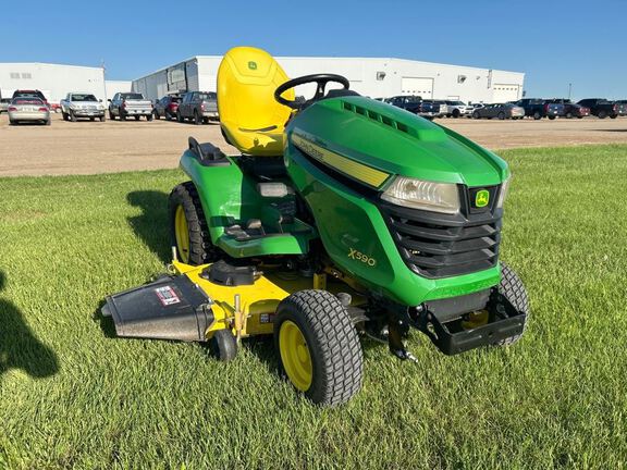 2022 John Deere X590 Garden Tractor