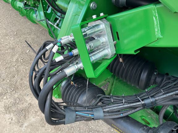 2024 John Deere RD45F Header Combine