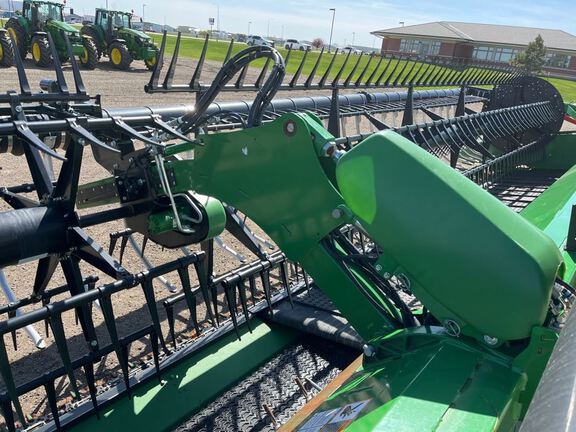 2024 John Deere RD45F Header Combine