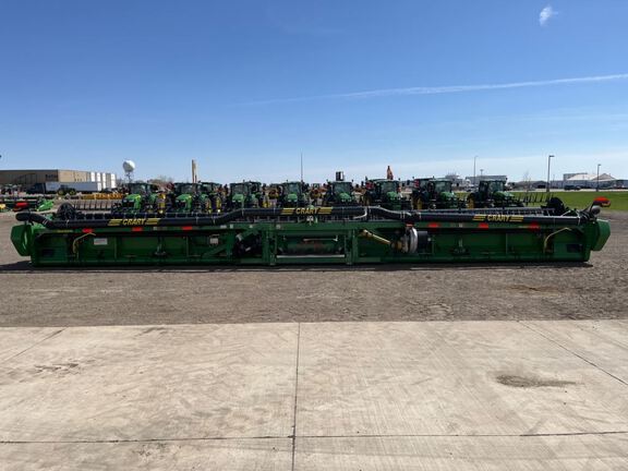 2024 John Deere RD45F Header Combine