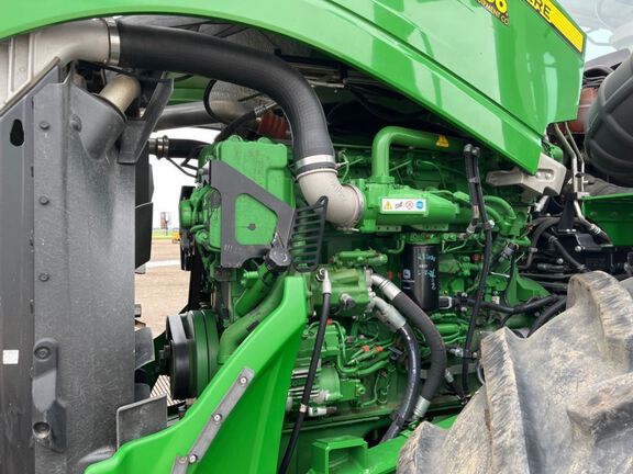 2017 John Deere 9570R Tractor 4WD
