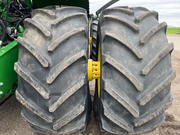 2017 John Deere 9570R Tractor 4WD