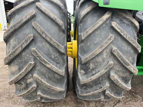 2017 John Deere 9570R Tractor 4WD