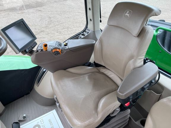 2017 John Deere 9570R Tractor 4WD