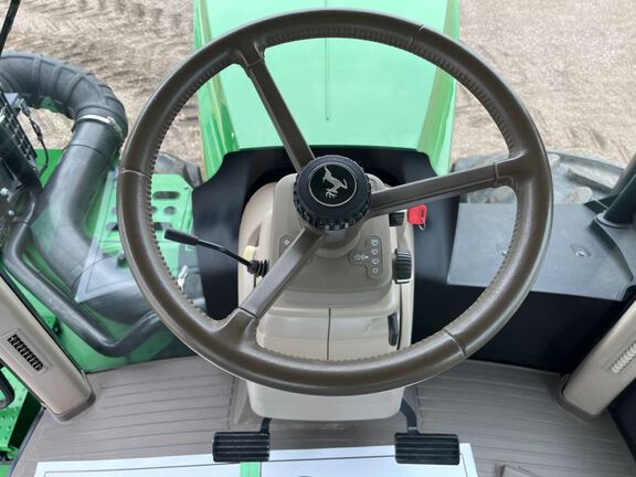 2017 John Deere 9570R Tractor 4WD
