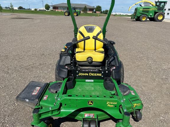 2018 John Deere Z950R Mower/Zero Turn