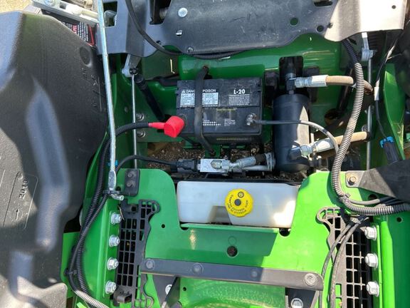 2018 John Deere Z950R Mower/Zero Turn