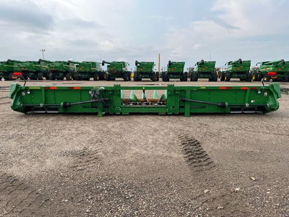 2022 John Deere C18R Header Corn Head