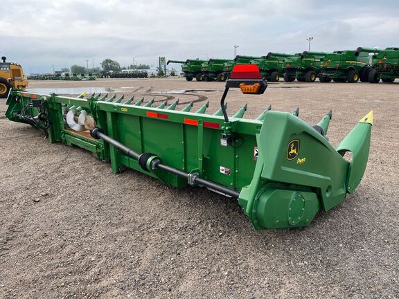 2022 John Deere C18R Header Corn Head