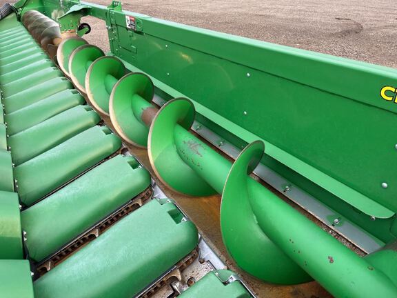 2022 John Deere C18R Header Corn Head