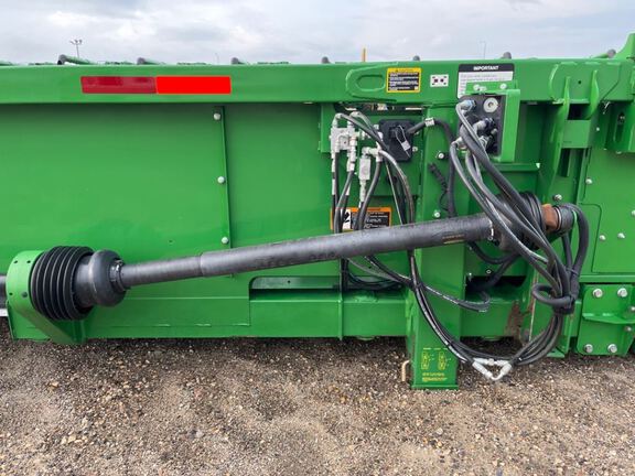 2022 John Deere C18R Header Corn Head