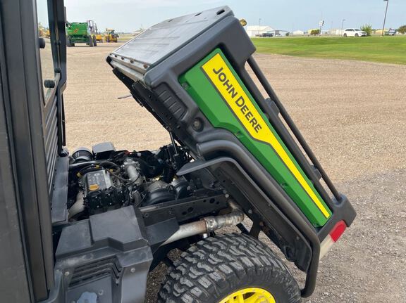 2023 John Deere XUV835R ATV