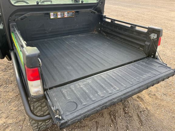 2023 John Deere XUV835R ATV