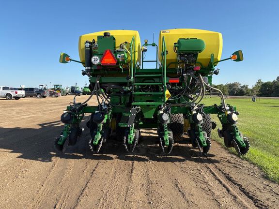 2023 John Deere DB60 Planter