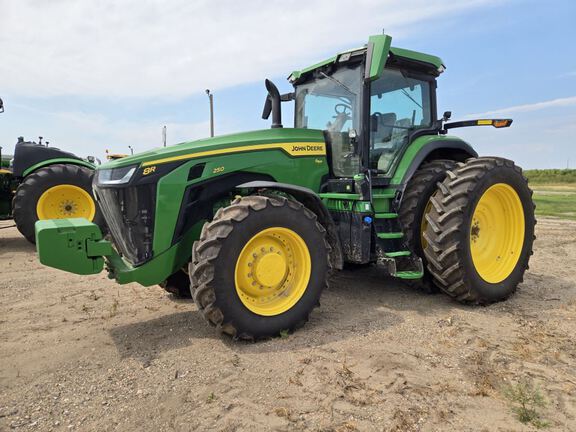 2025 John Deere 8R 250 Tractor