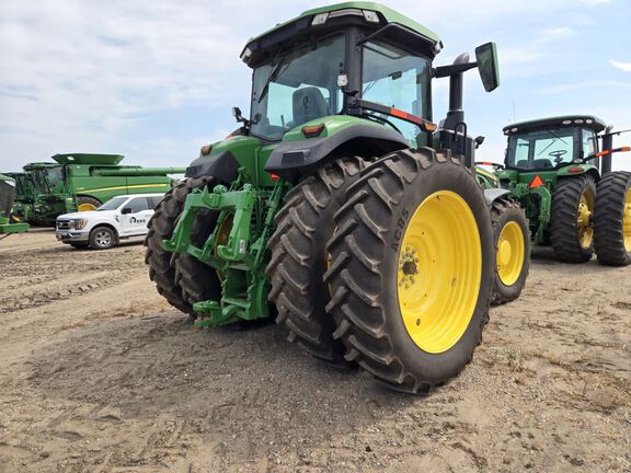 2025 John Deere 8R 250 Tractor