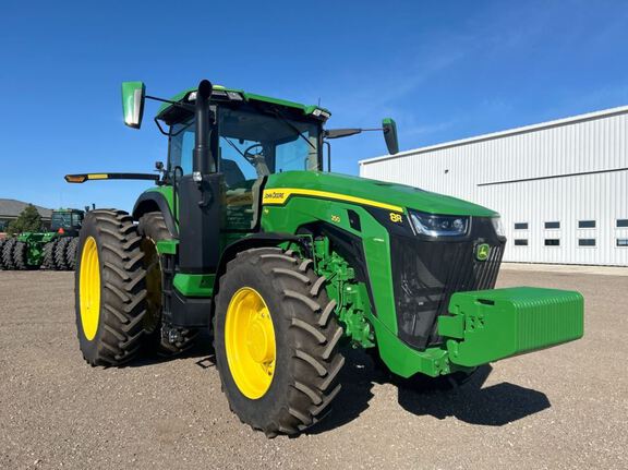 2025 John Deere 8R 250 Tractor