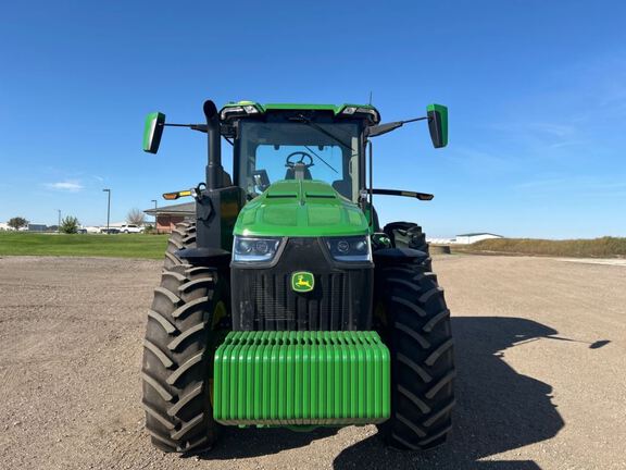 2025 John Deere 8R 250 Tractor