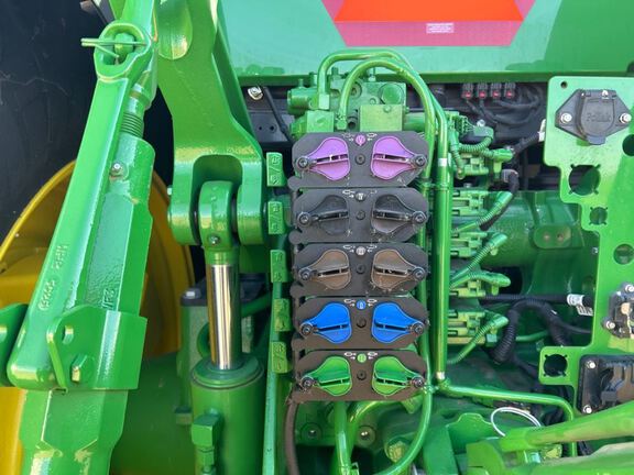 2025 John Deere 8R 250 Tractor