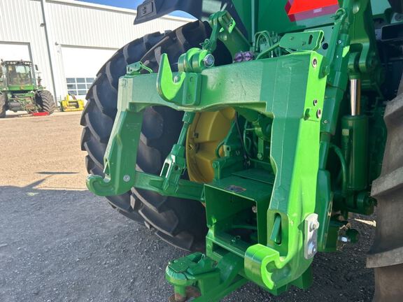 2025 John Deere 8R 250 Tractor