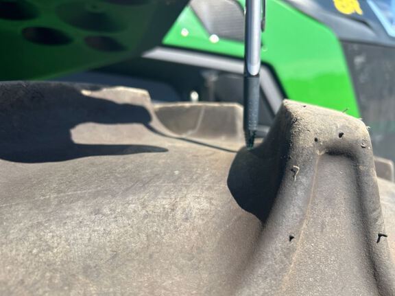 2025 John Deere 8R 250 Tractor