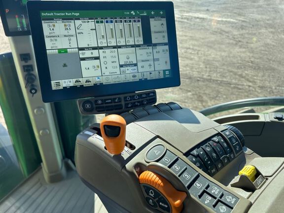 2025 John Deere 8R 250 Tractor