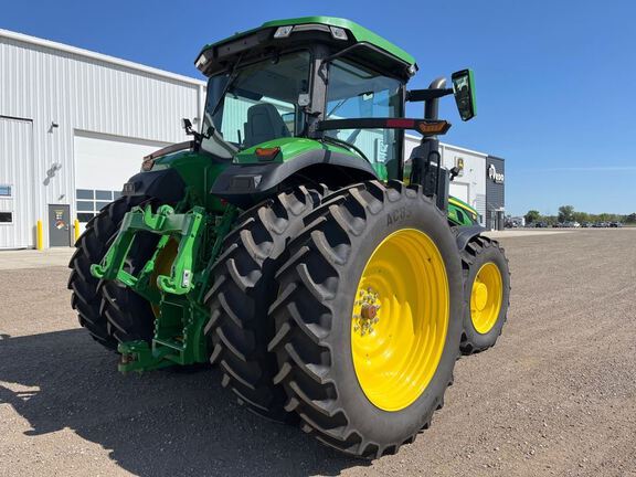 2025 John Deere 8R 250 Tractor