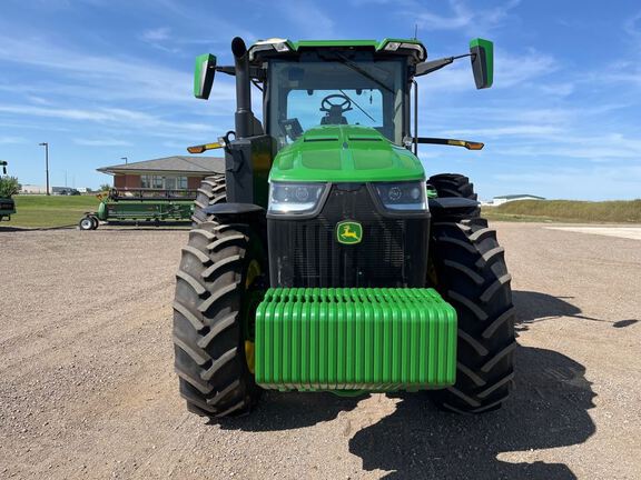 2025 John Deere 8R 250 Tractor