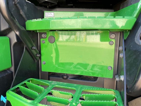 2025 John Deere 8R 250 Tractor