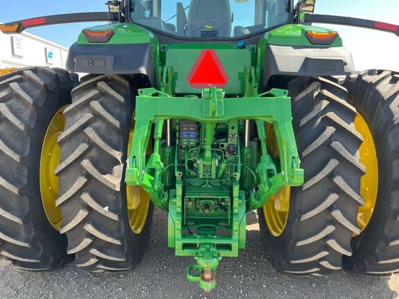 2025 John Deere 8R 250 Tractor