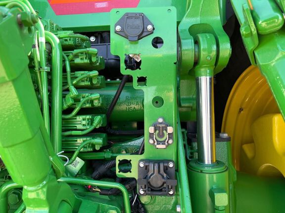 2025 John Deere 8R 250 Tractor