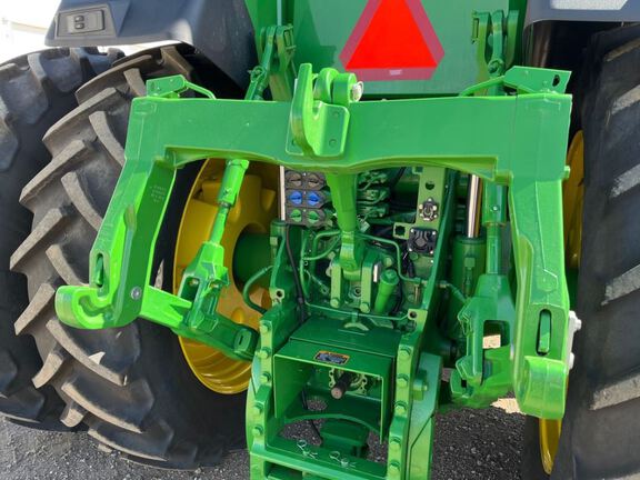 2025 John Deere 8R 250 Tractor