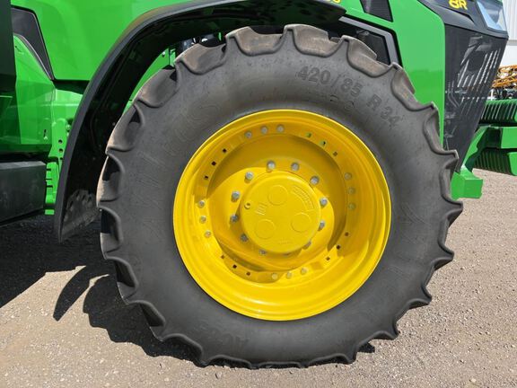 2025 John Deere 8R 250 Tractor