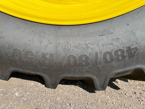2025 John Deere 8R 250 Tractor