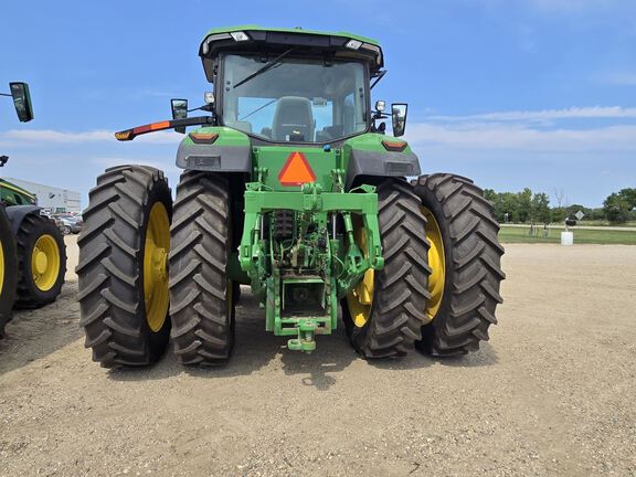 2025 John Deere 8R 250 Tractor