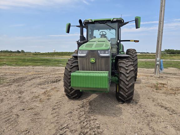 2025 John Deere 8R 250 Tractor