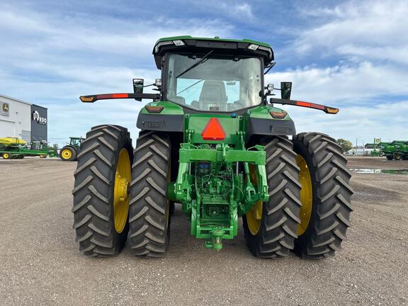 2025 John Deere 8R 250 Tractor
