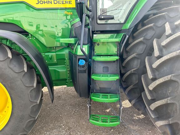 2025 John Deere 8R 250 Tractor