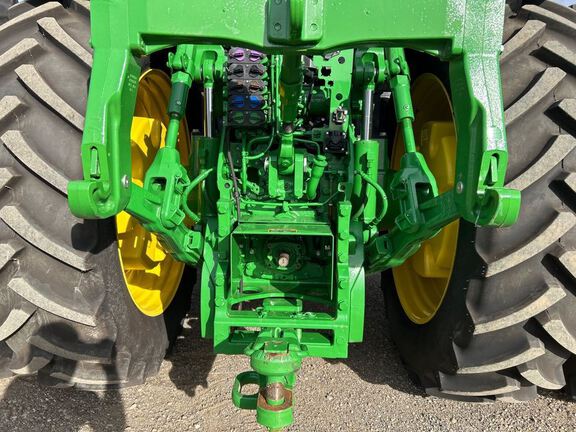 2025 John Deere 8R 250 Tractor