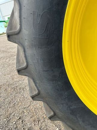 2025 John Deere 8R 250 Tractor