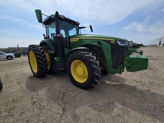 2025 John Deere 8R 250 Tractor