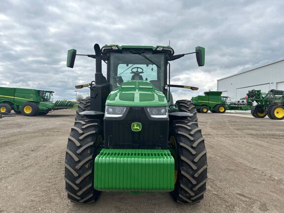 2025 John Deere 8R 250 Tractor