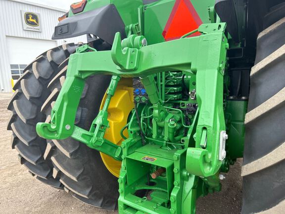 2025 John Deere 8R 250 Tractor