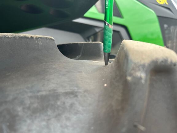 2025 John Deere 8R 250 Tractor