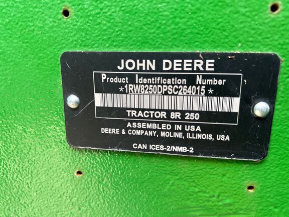2025 John Deere 8R 250 Tractor