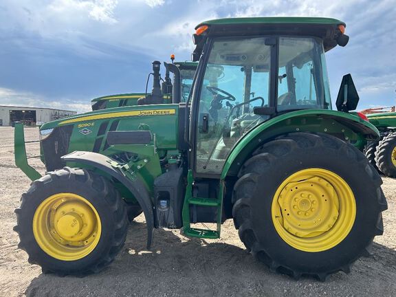2023 John Deere 5090E Tractor